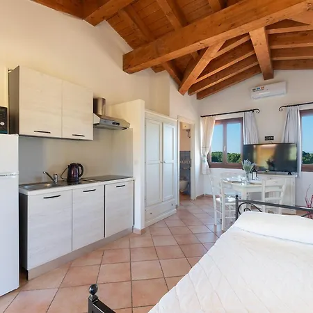 Relaxing Baia Dei Mirti B3 1 Bedroom Sleeps 3 Persons
