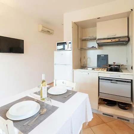 Διαμέρισμα Relaxing Baia Dei Mirti B3 1 Bedroom Sleeps 3 Persons