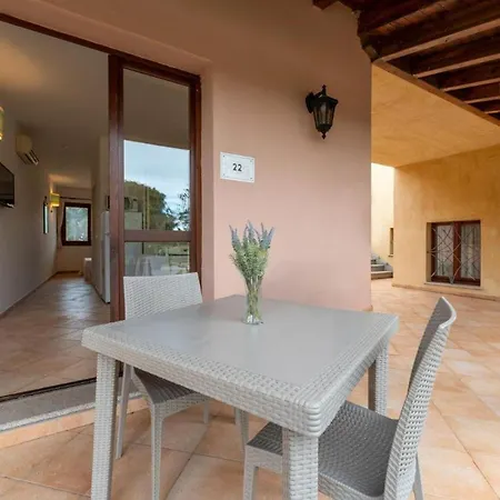 Relaxing Baia Dei Mirti B3 1 Bedroom Sleeps 3 Persons * Vignola Mare