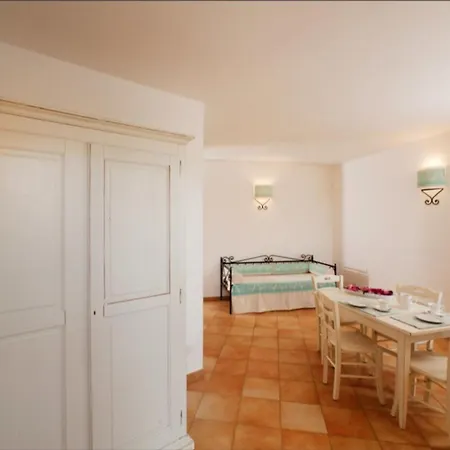 Relaxing Baia Dei Mirti B3 1 Bedroom Sleeps 3 Persons 公寓
